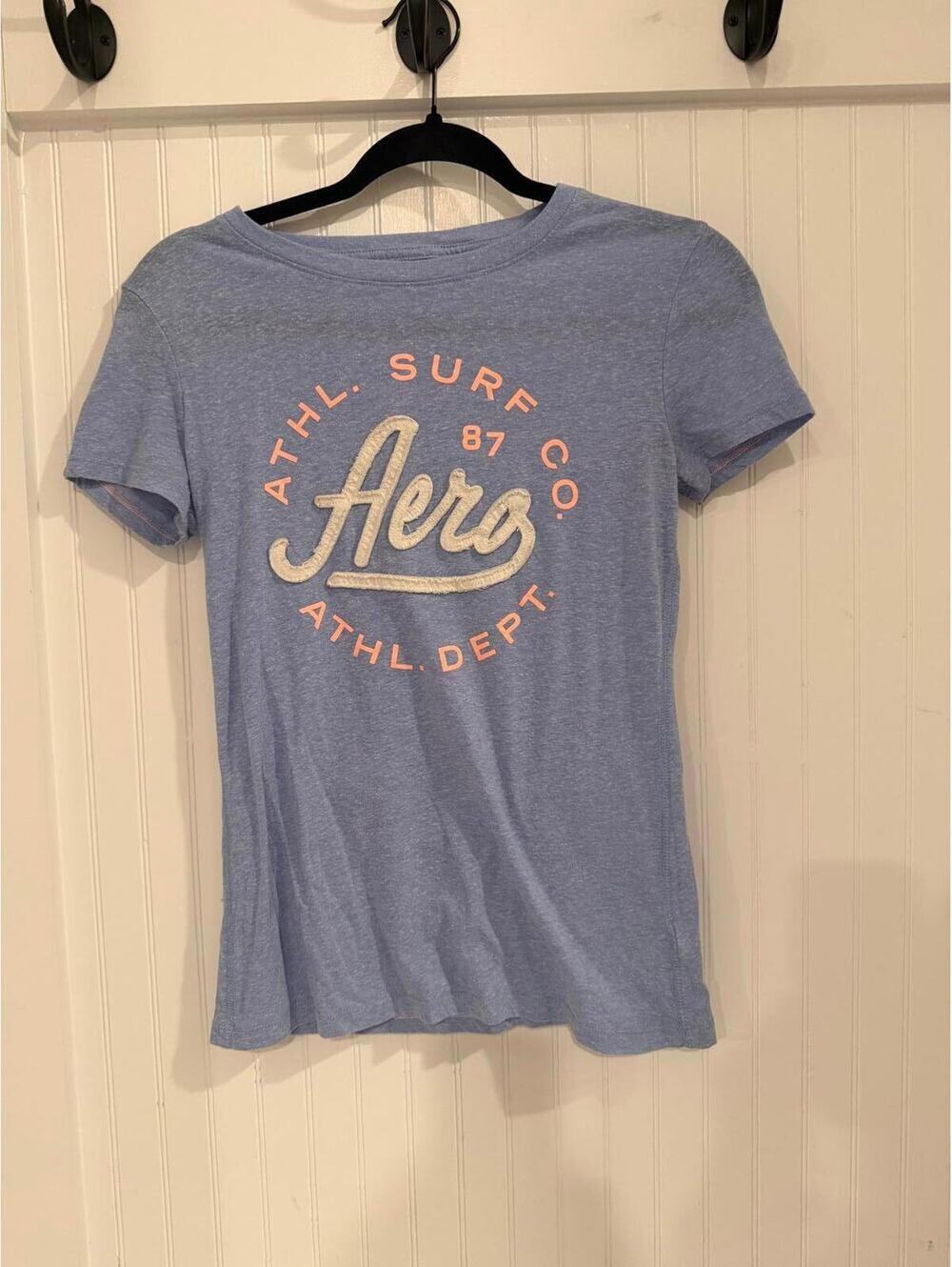 Aero Girls T-Shirt Medium